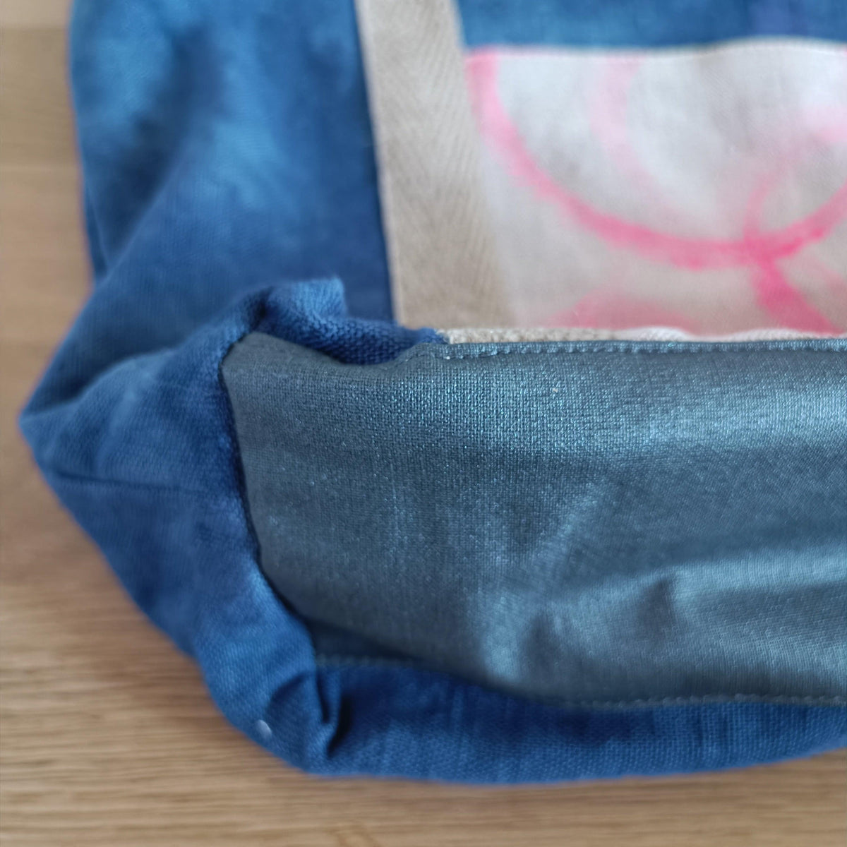 Carryall Bag - Blue! & Pink Circles-La Cave à Laine