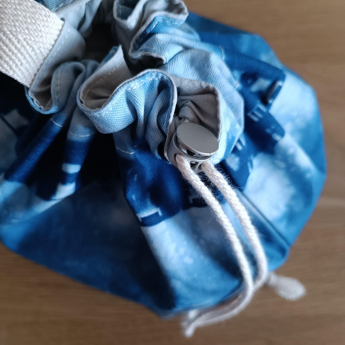 Small Drawstring Project Bag - Hand-dyed, Blue-La Cave à Laine