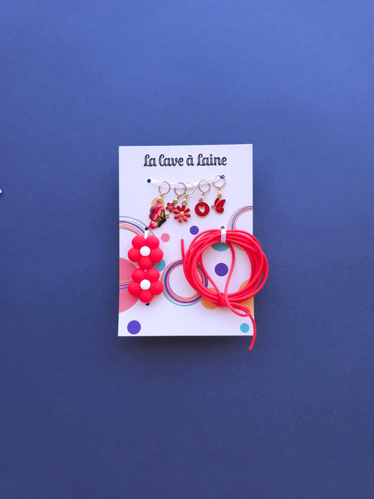 Extra Notions Card - Stitch Markers, Stoppers, and Holders - Red