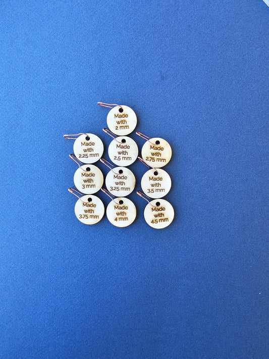 Made with - Needles Size Markers-La Cave à Laine