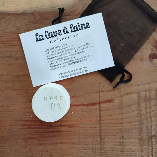 All Natural Lavender Wool Wash-La Cave à Laine