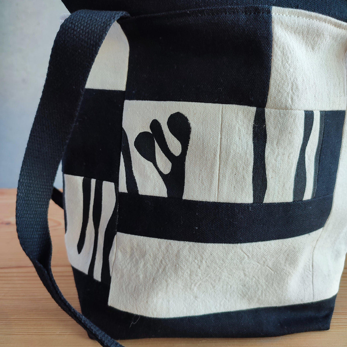 #Bag20 Black&White Super Gioia Bag - Handcrafted Patchwork Bag-La Cave à Laine