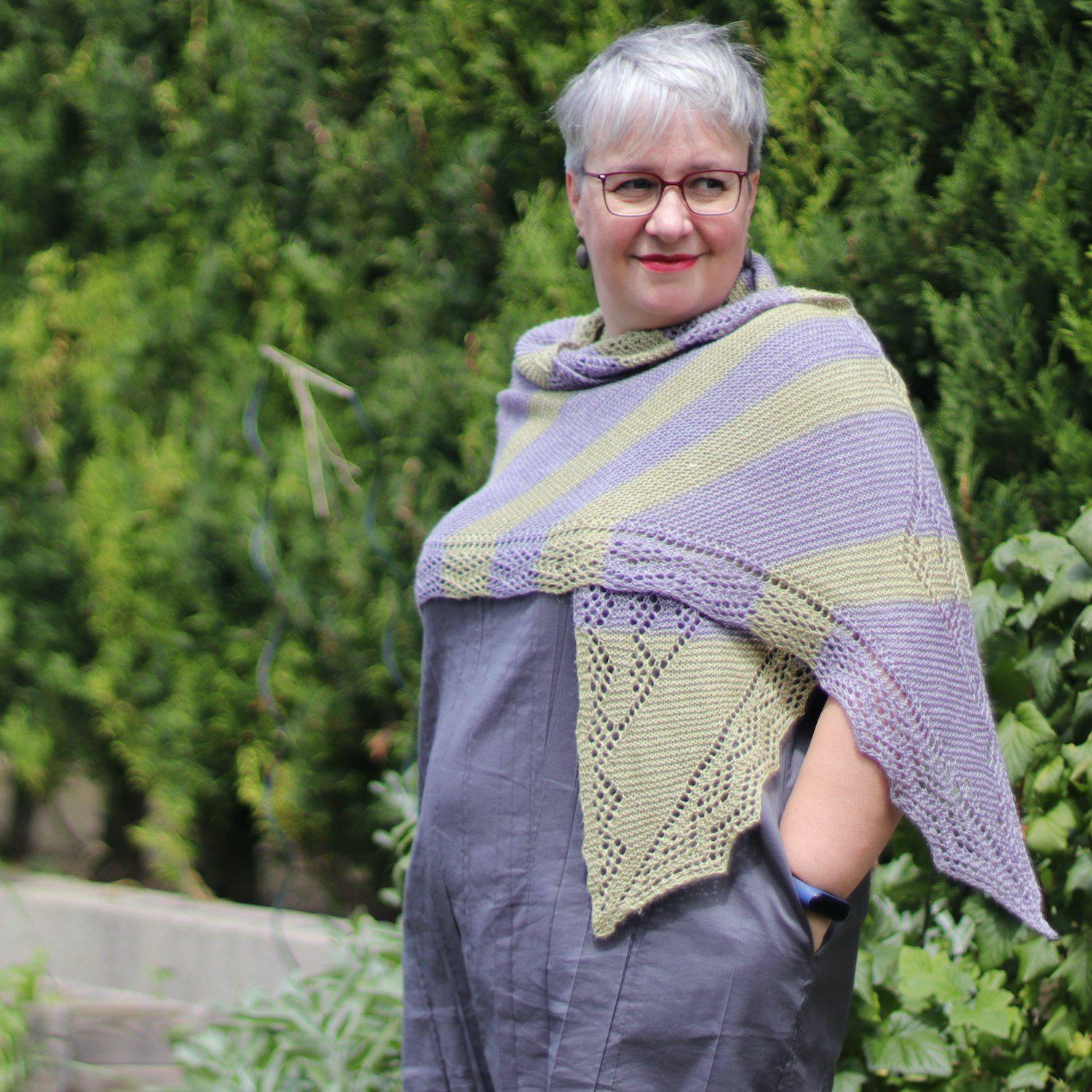 Sapore di Sale Shawl - PDF pattern download-La Cave à Laine