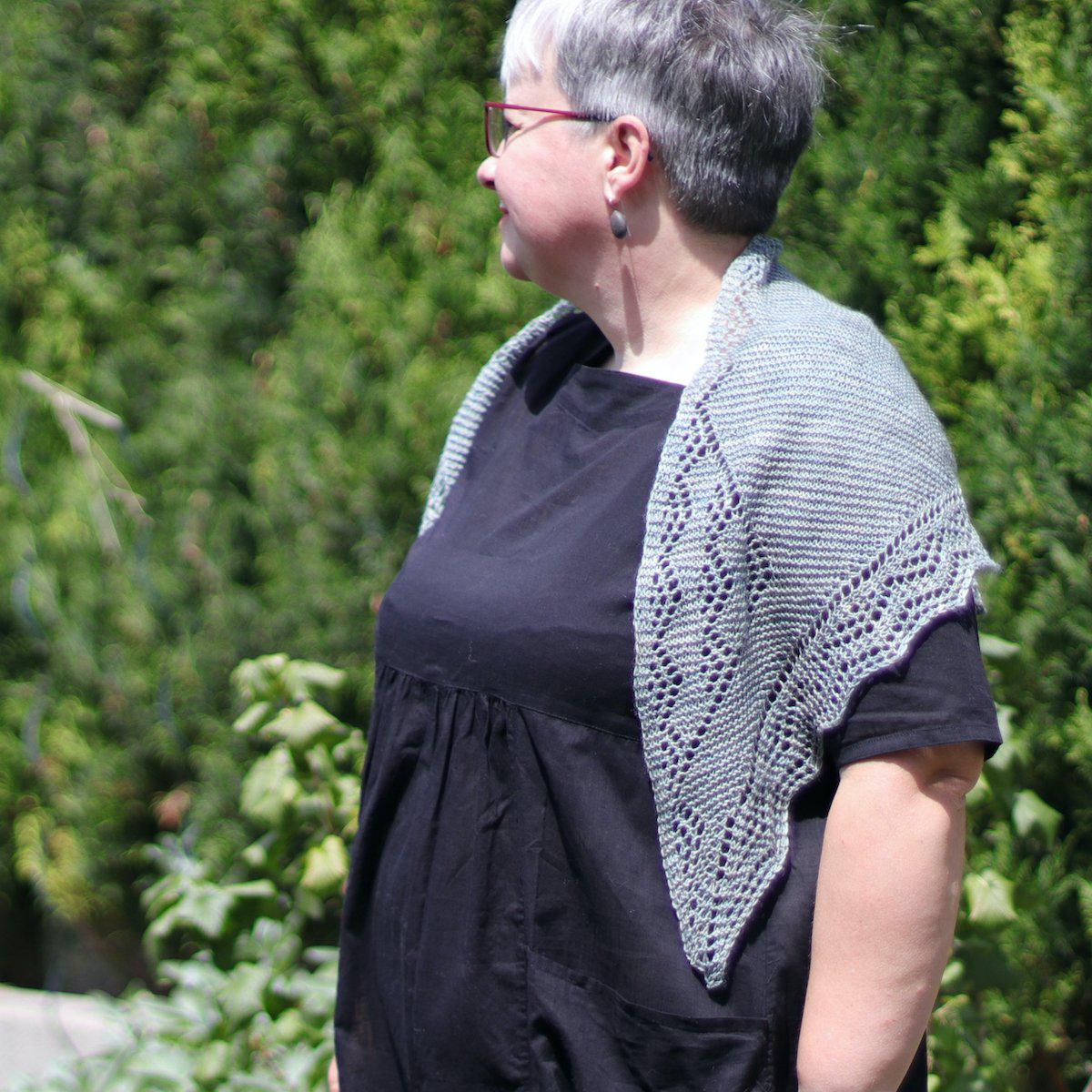 Sapore di Sale Shawl - PDF pattern download-La Cave à Laine