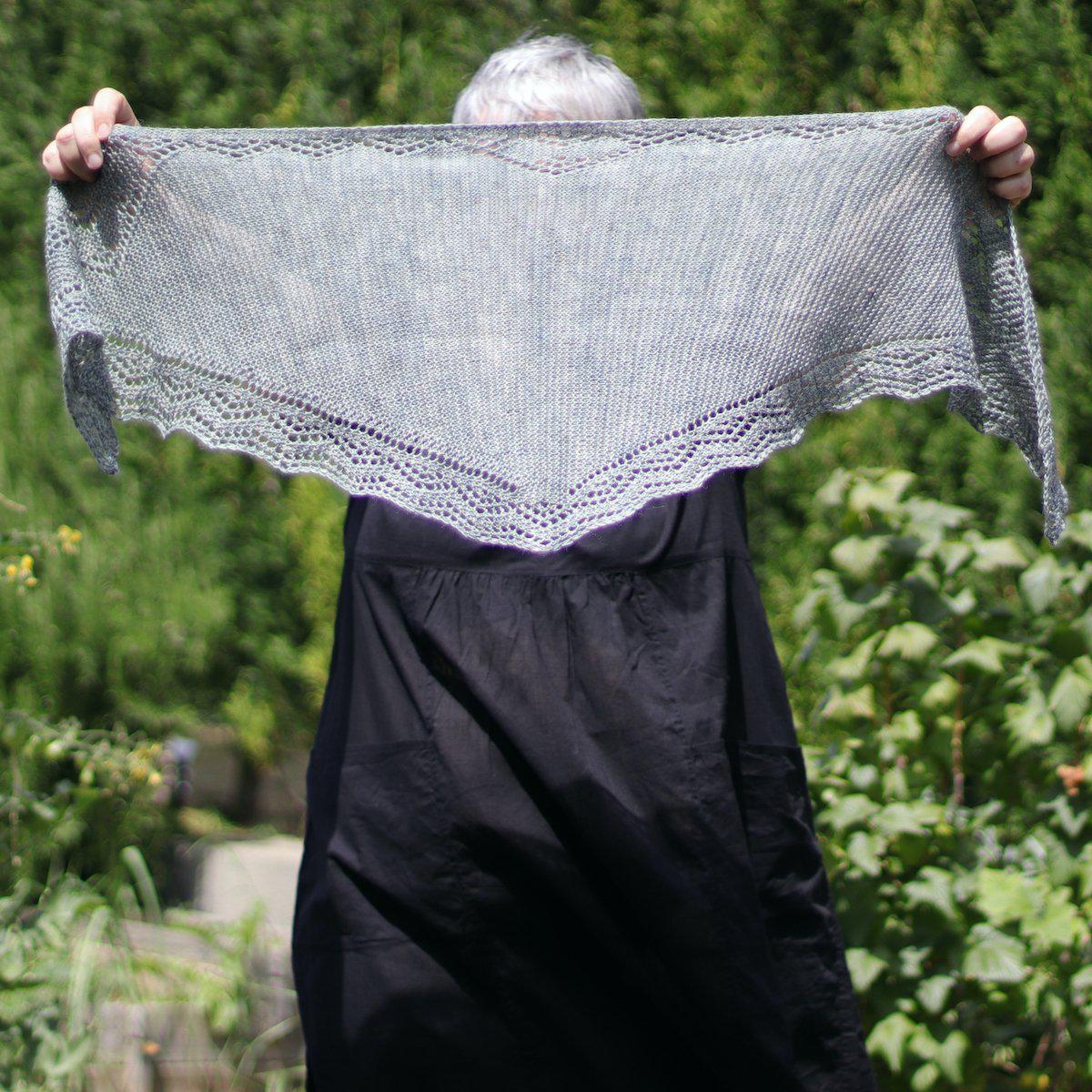 Sapore di Sale Shawl - PDF pattern download-La Cave à Laine