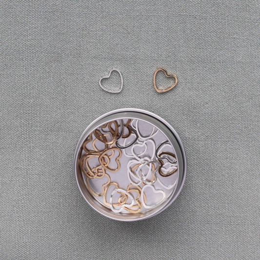 30 Stitch Markers - Heart Gold and Silver, Small-La Cave à Laine
