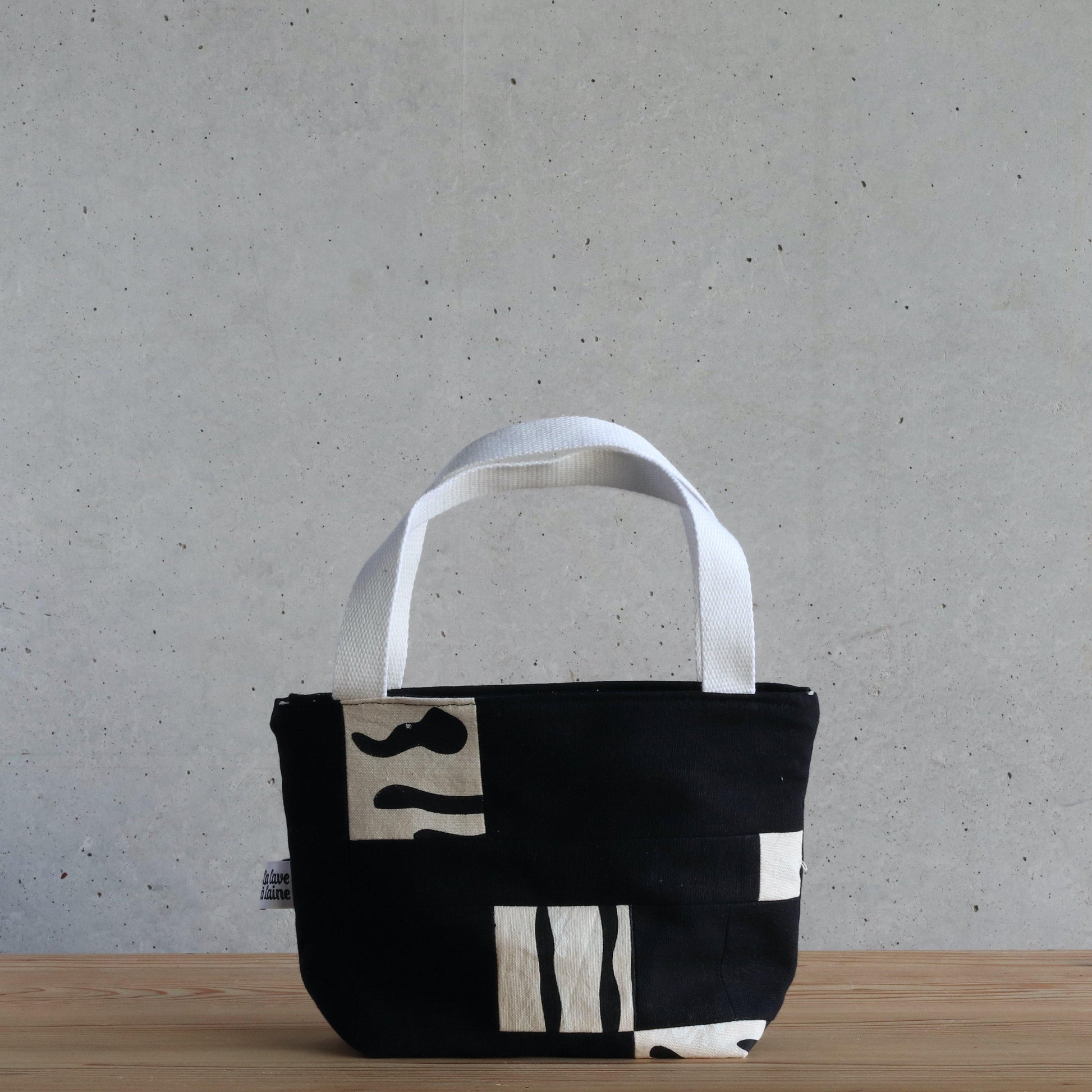 Black&White Gioia Bag - Handcrafted Patchwork Bag with Zipper-La Cave à Laine