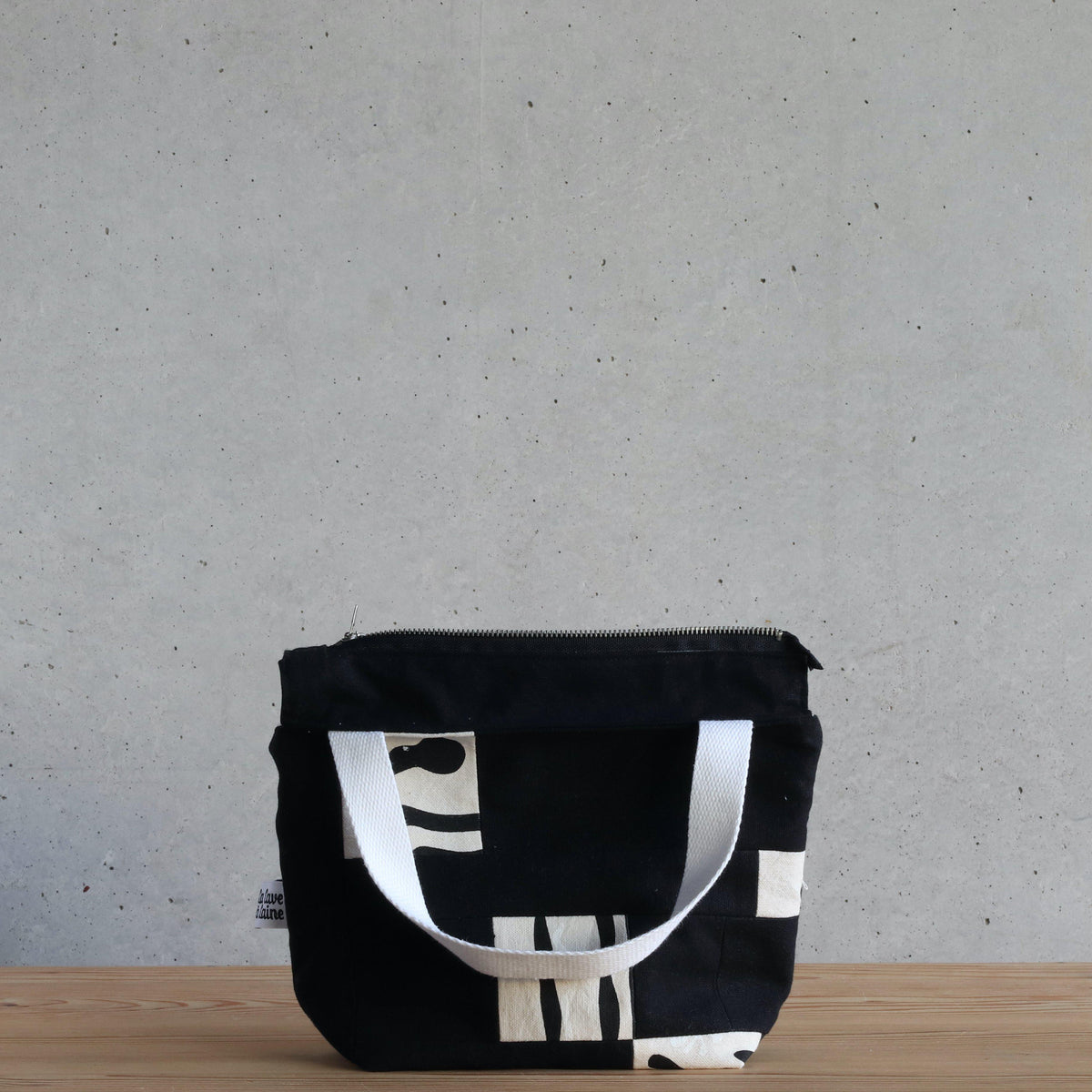 Black&White Gioia Bag - Handcrafted Patchwork Bag with Zipper-La Cave à Laine
