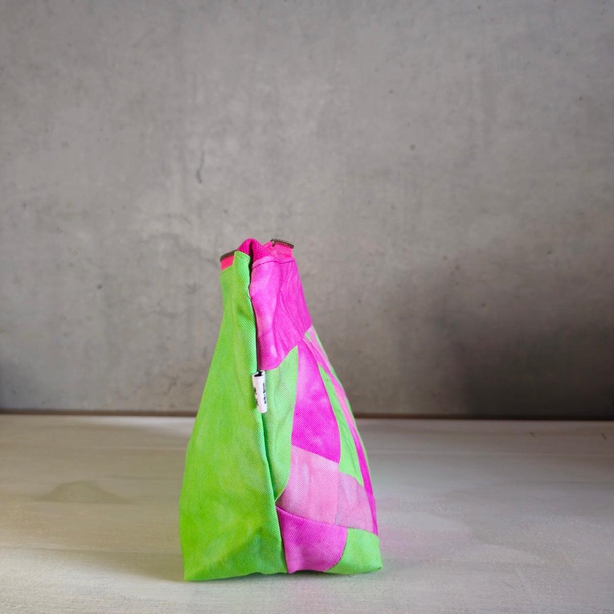 Patchwork Pouch Dama - Green & Pink-La Cave à Laine