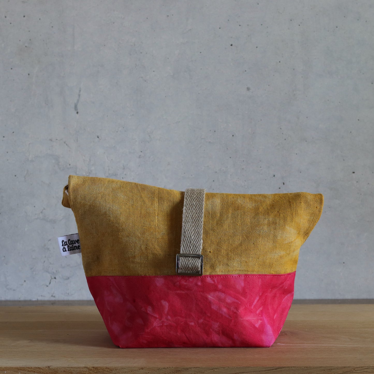 Cannolo Project Bag - Hand-dyed, Yellow & Red, Medium-La Cave à Laine