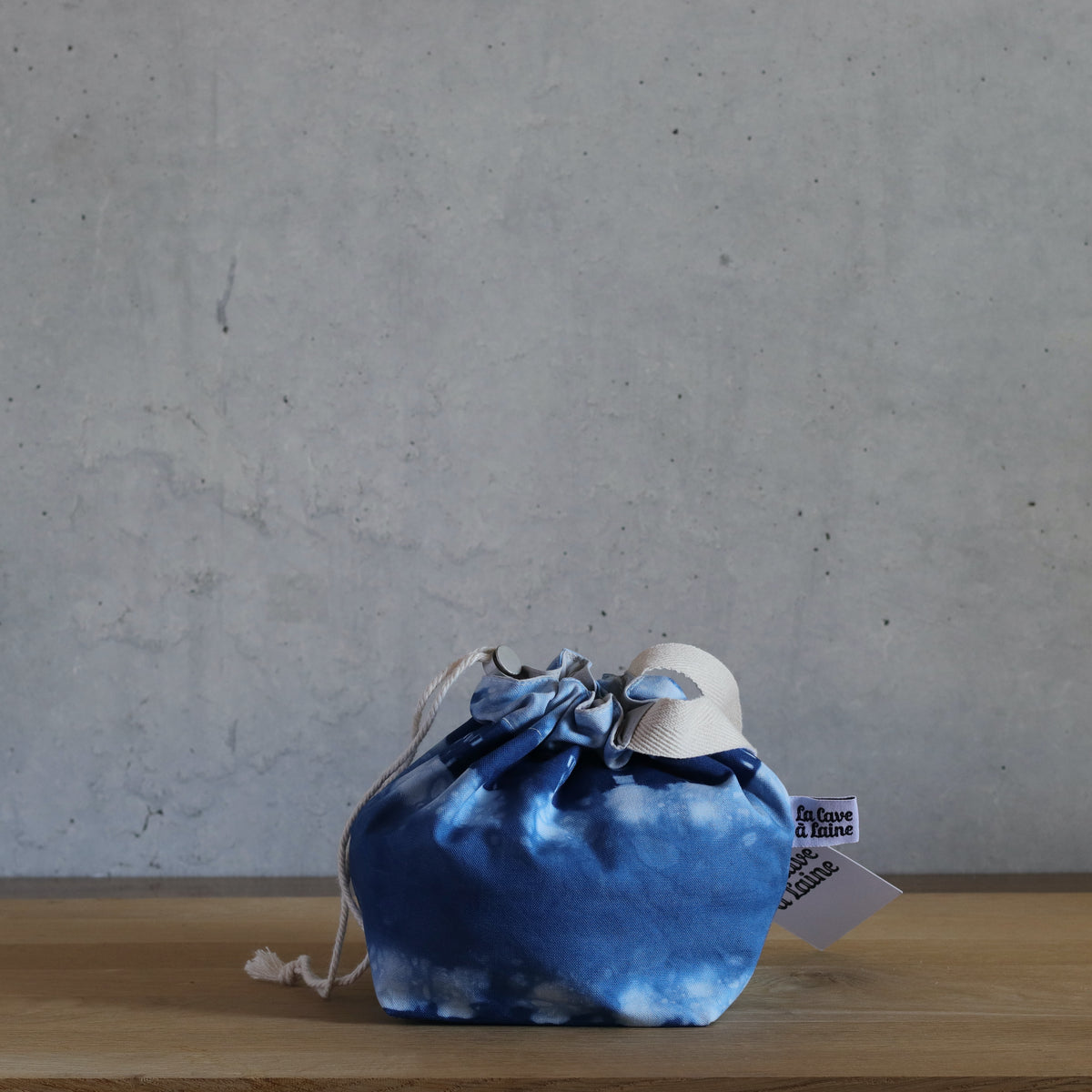 Small Drawstring Project Bag - Hand-dyed, Blue-La Cave à Laine