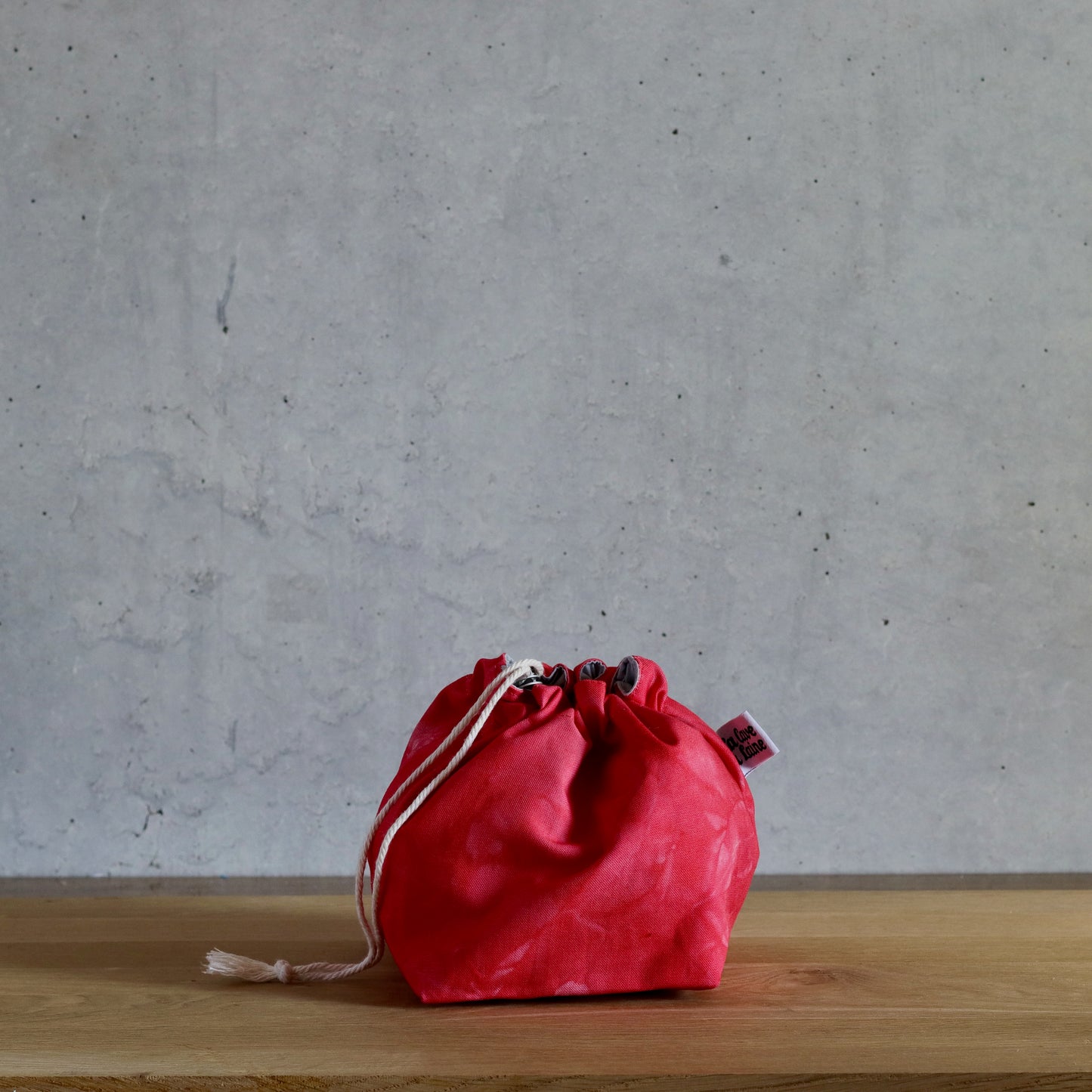 Small Drawstring Project Bag - Hand dyed, Red-La Cave à Laine