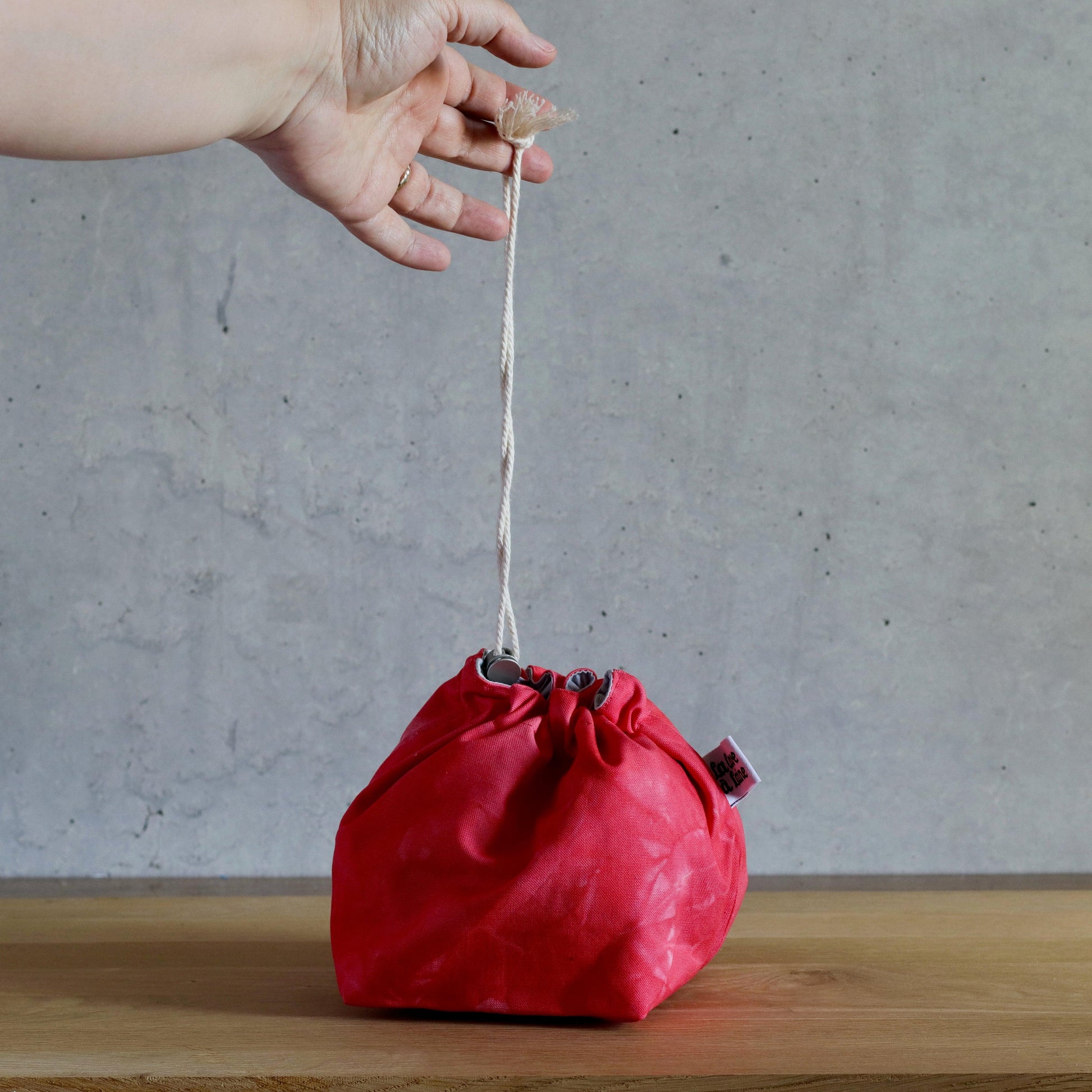 Small Drawstring Project Bag - Hand dyed, Red-La Cave à Laine