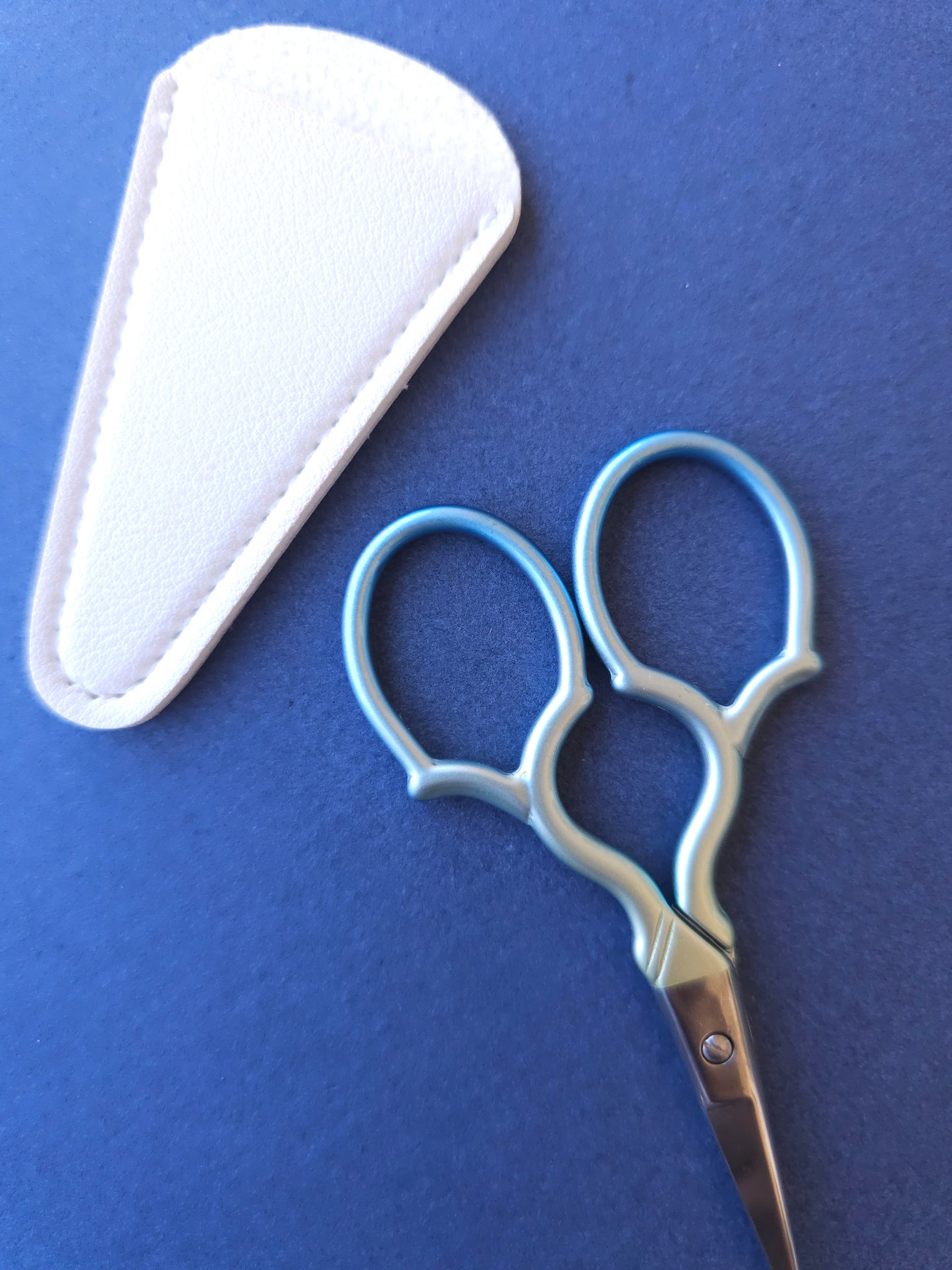 Scissors - Iridescent Sky Blue