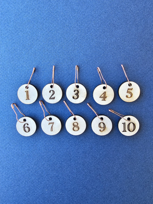 1 to 10 Counting Stitch Markers-La Cave à Laine