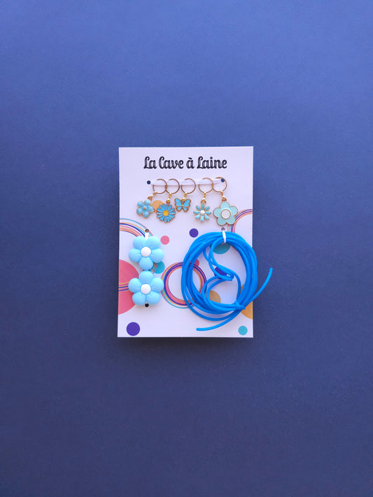 Extra Notions Card - Stitch Markers, Stoppers, and Holders - Blue