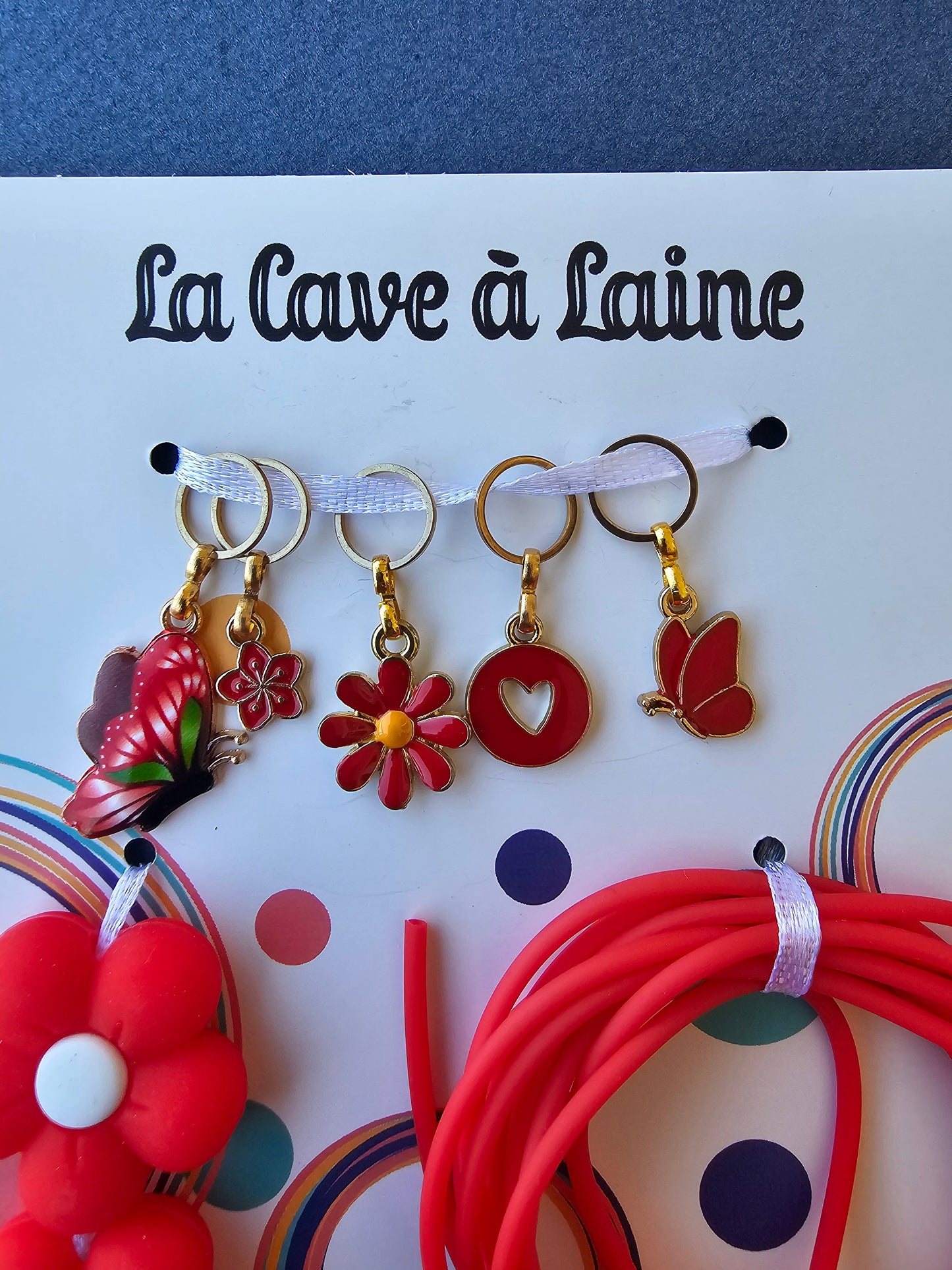 Extra Notions Card - Stitch Markers, Stoppers, and Holders - Red