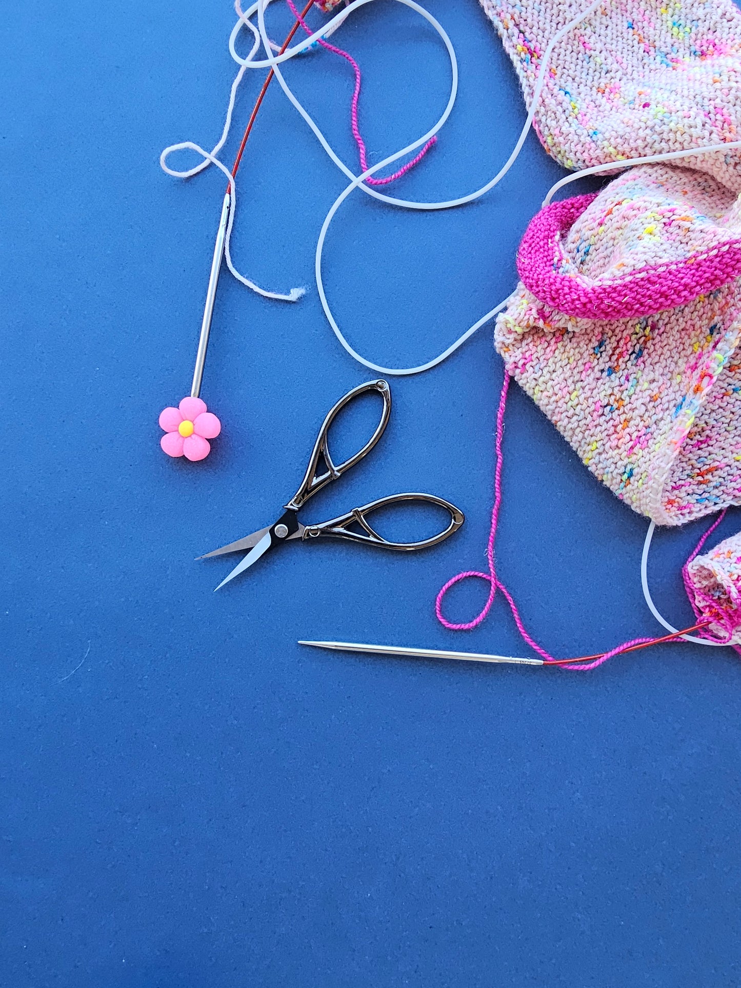 Scissors - Gunmetal Black