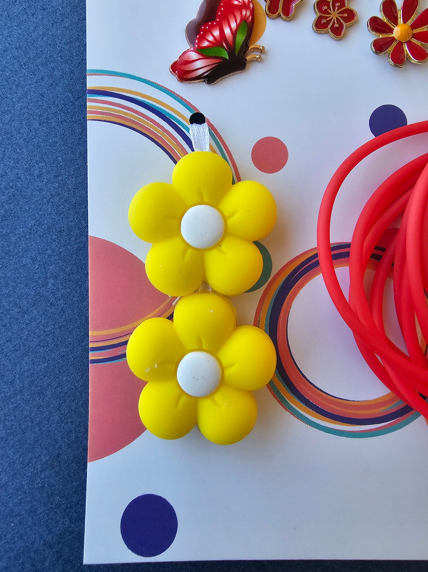 Extra Notions Card - Stitch Markers, Stoppers, and Holders - Red