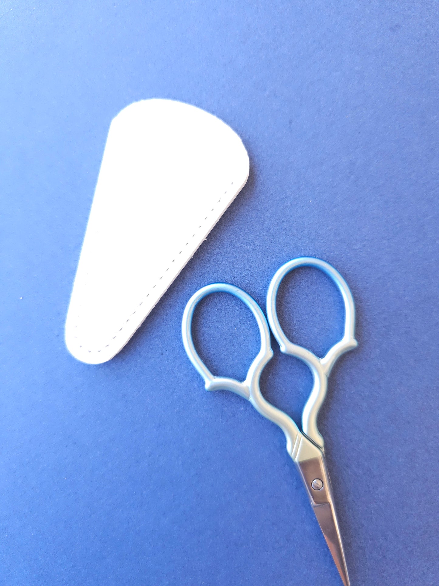 Scissors - Iridescent Sky Blue