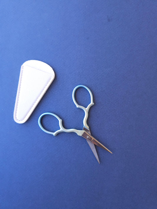Scissors - Iridescent Sky Blue-La Cave à Laine
