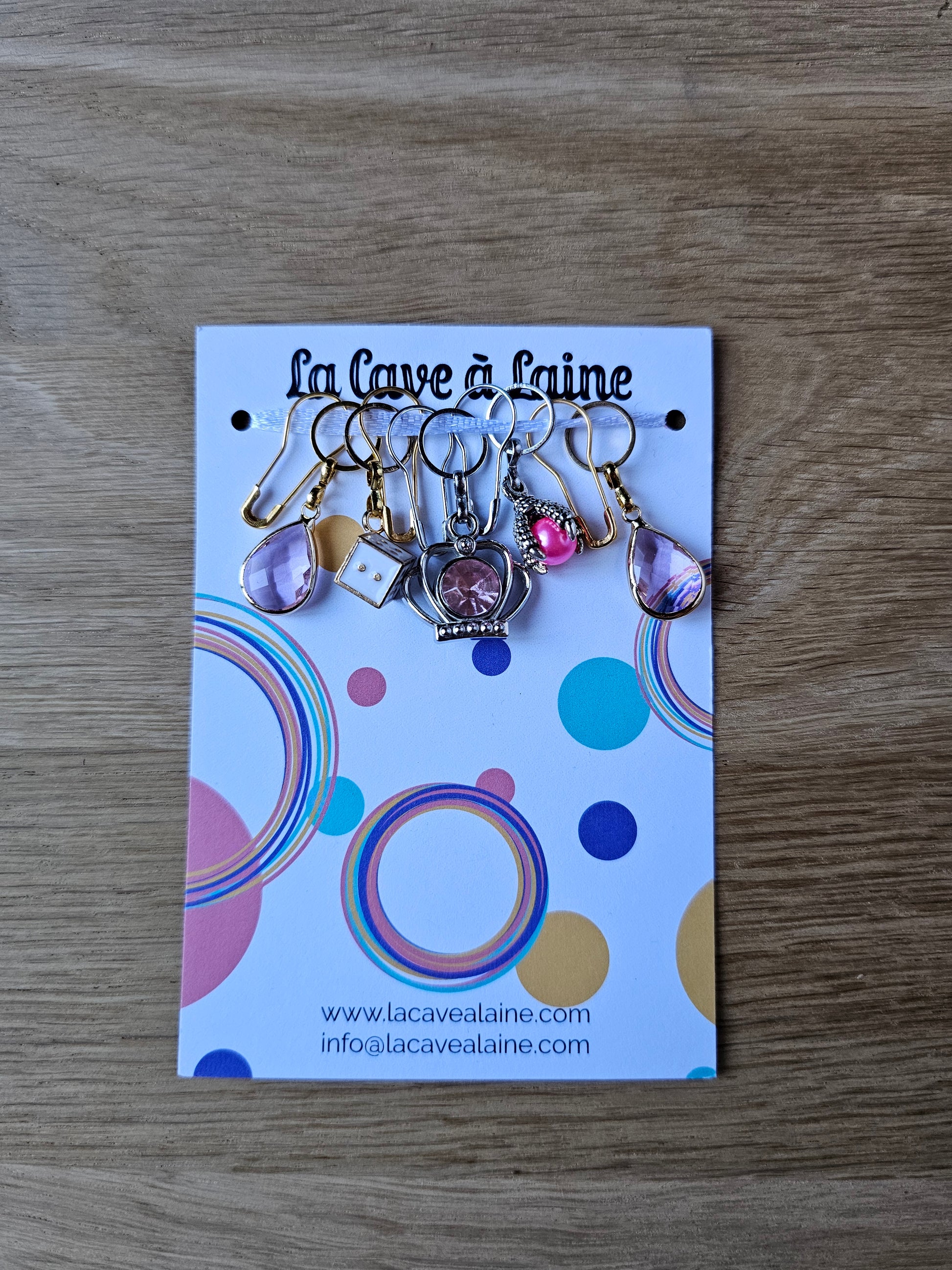 10 Stitch Markers - D&D-La Cave à Laine