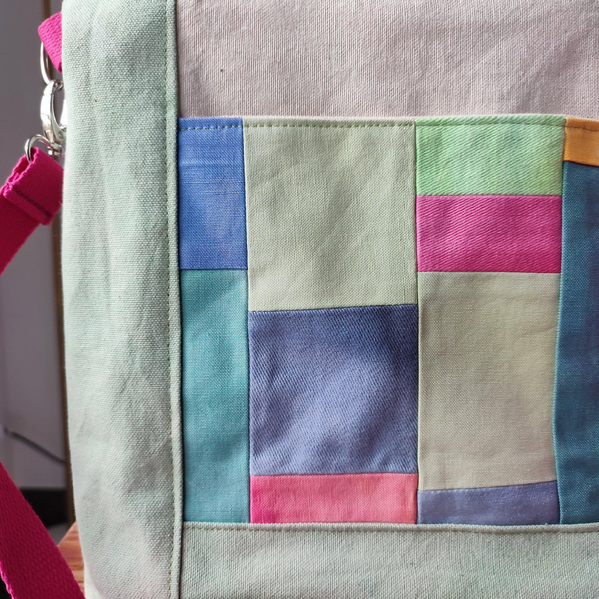 Patchwork Tote - Handcrafted and Hand-Dyed Crossbody Bag with Zipper-La Cave à Laine