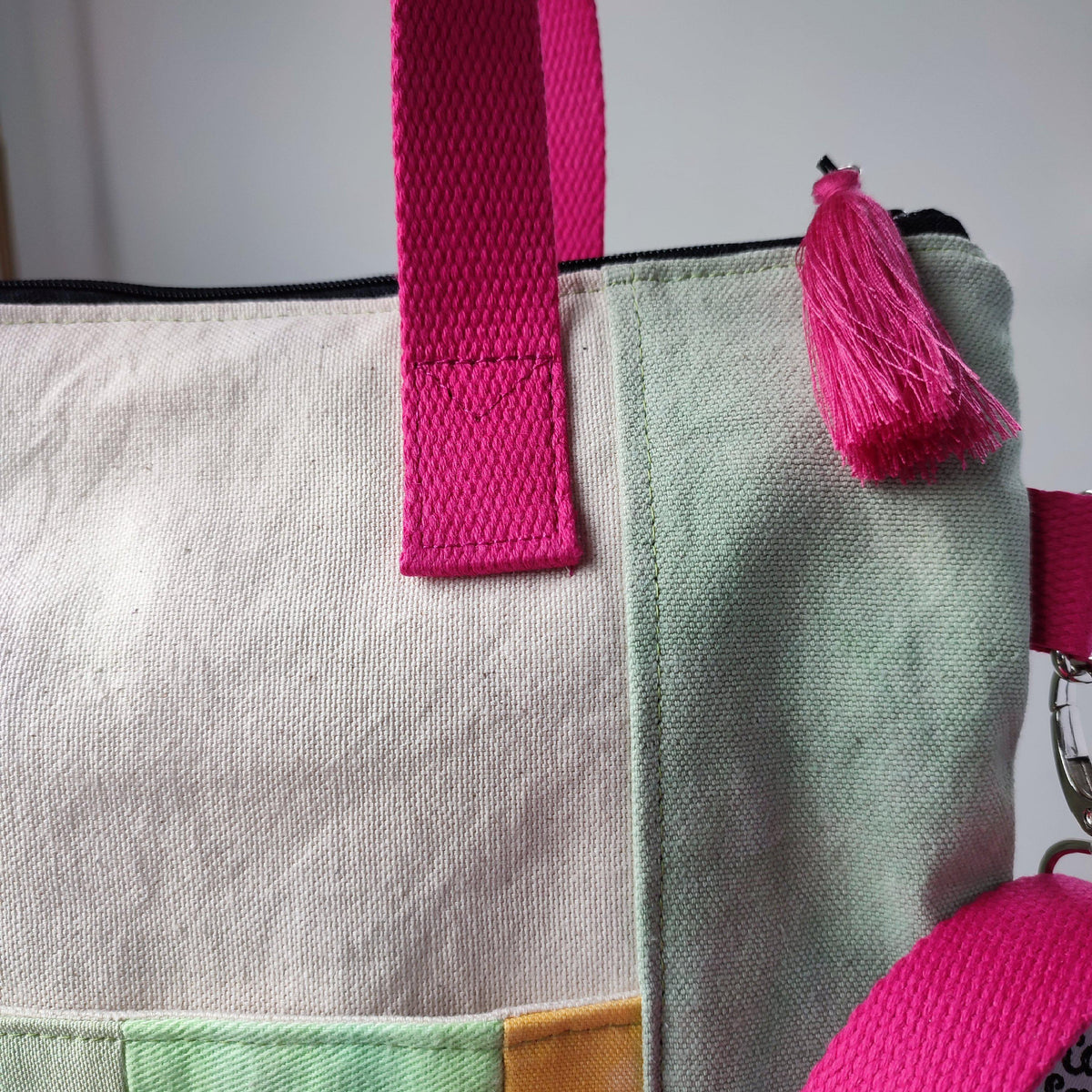 Patchwork Tote - Handcrafted and Hand-Dyed Crossbody Bag with Zipper-La Cave à Laine
