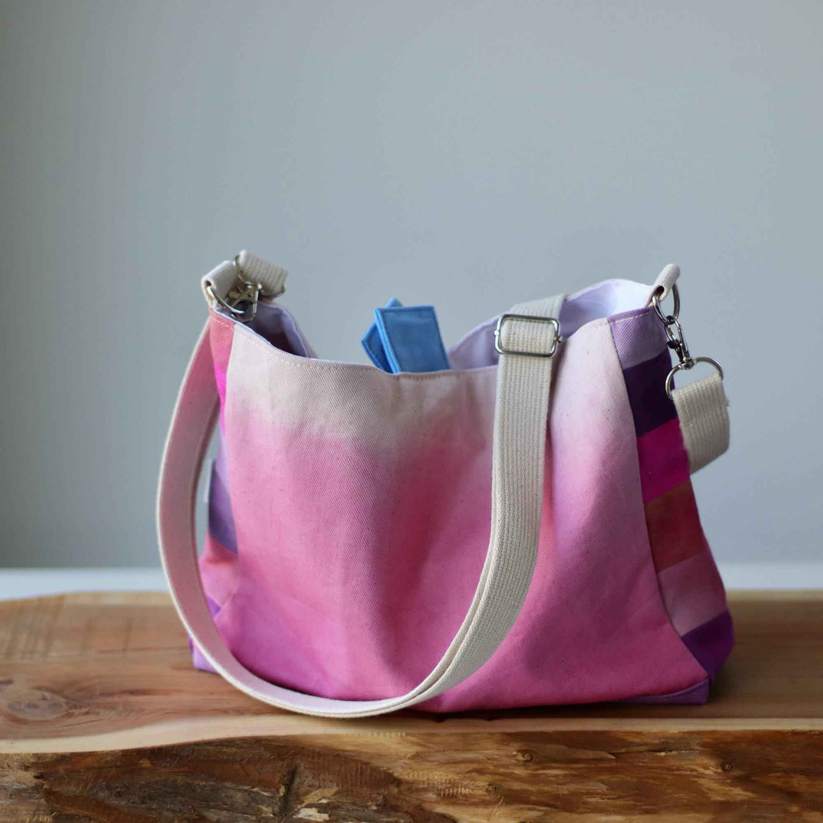 Aquarelle Project Basket, Crossbody - Hand-Dyed Organic Cotton, Rosa-La Cave à Laine