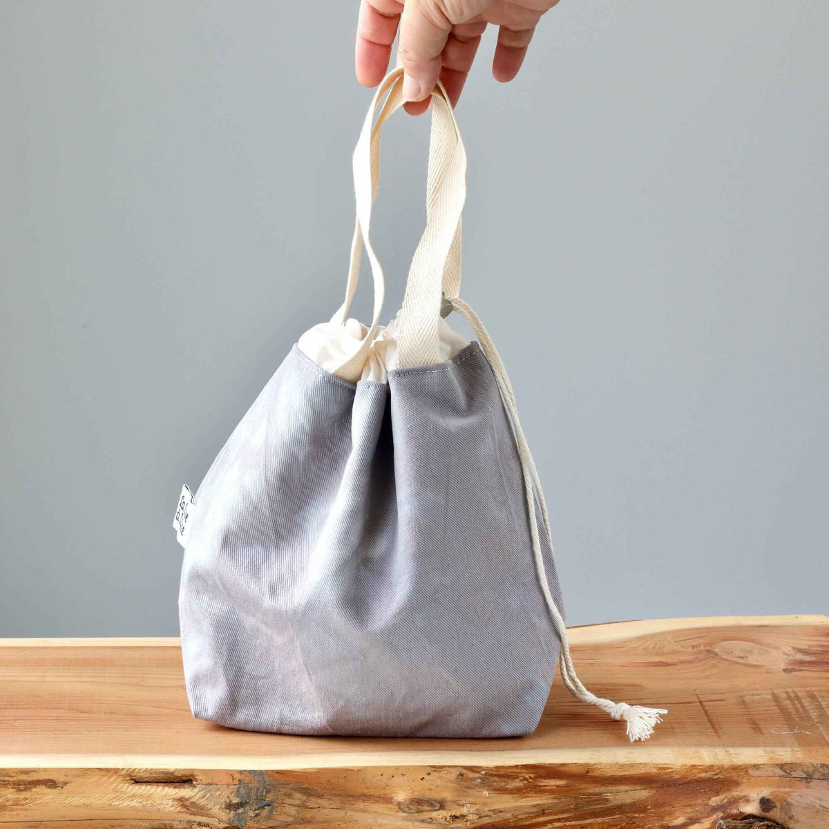 Aquarelle Project Bag - Hand-Dyed Organic Cotton, Grigio Cielo-La Cave à Laine
