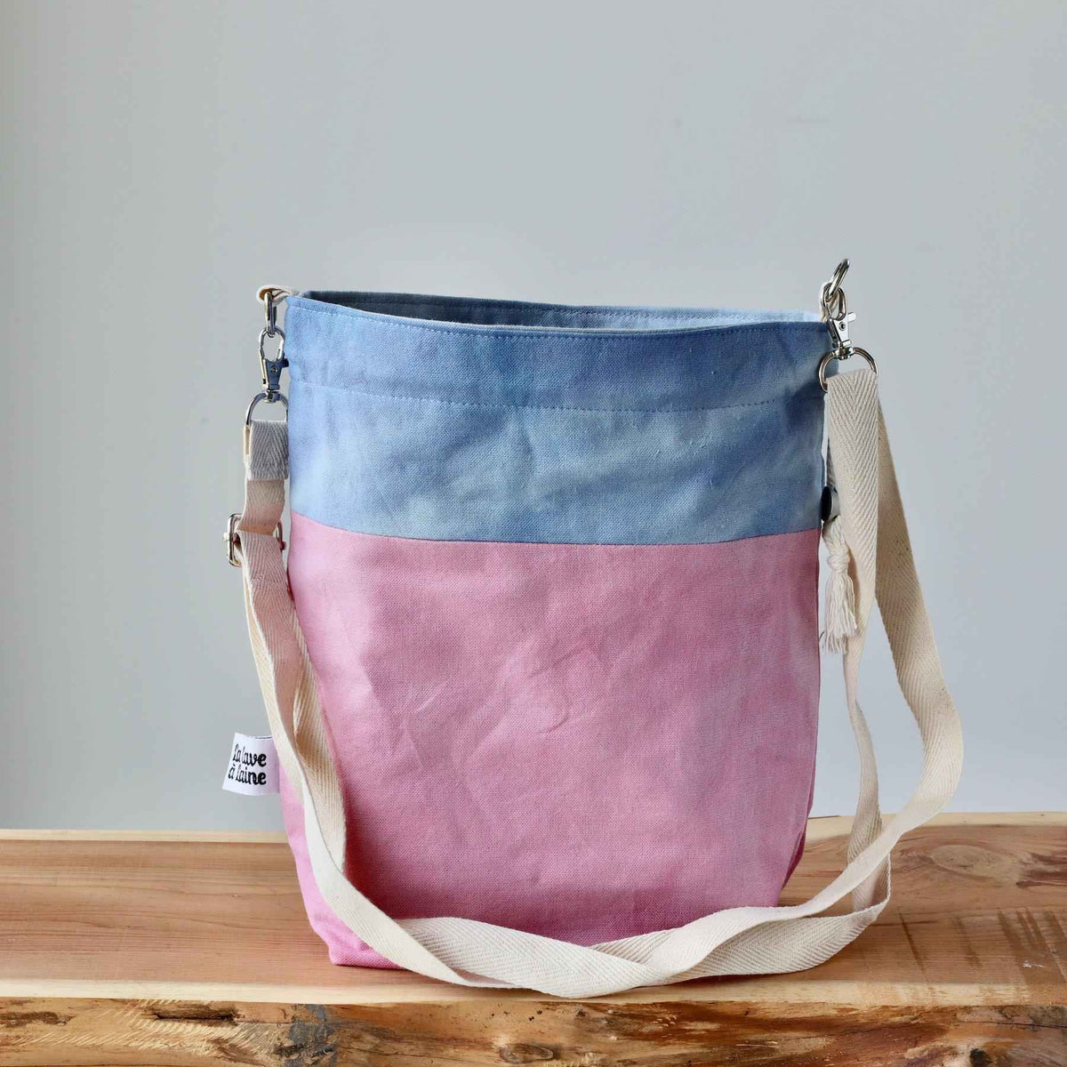Aquarelle Project Bag - Hand-Dyed Organic Cotton, Crossbody: Bicolour Blu & Rosa-La Cave à Laine