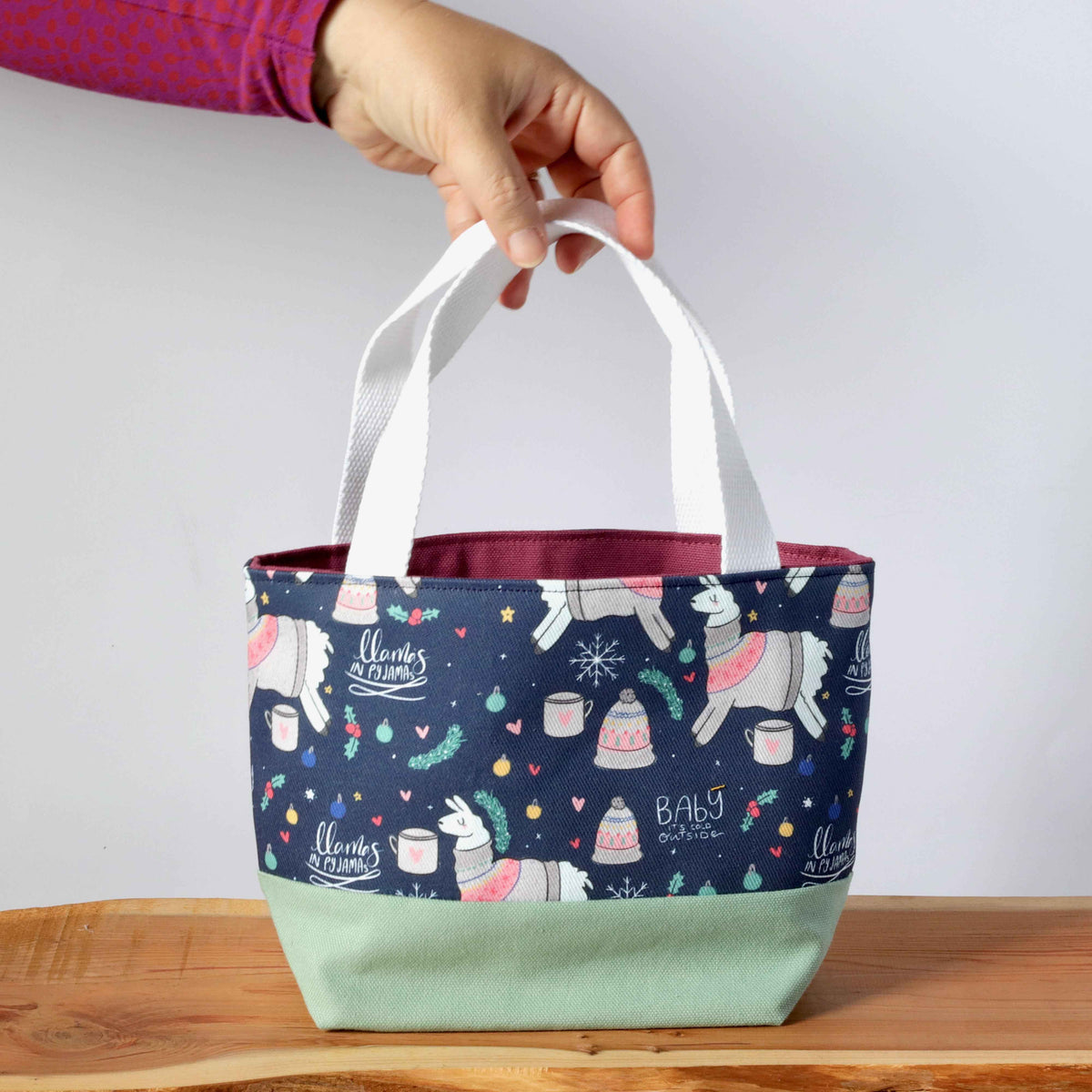 Llama Project Bag - Small-La Cave à Laine