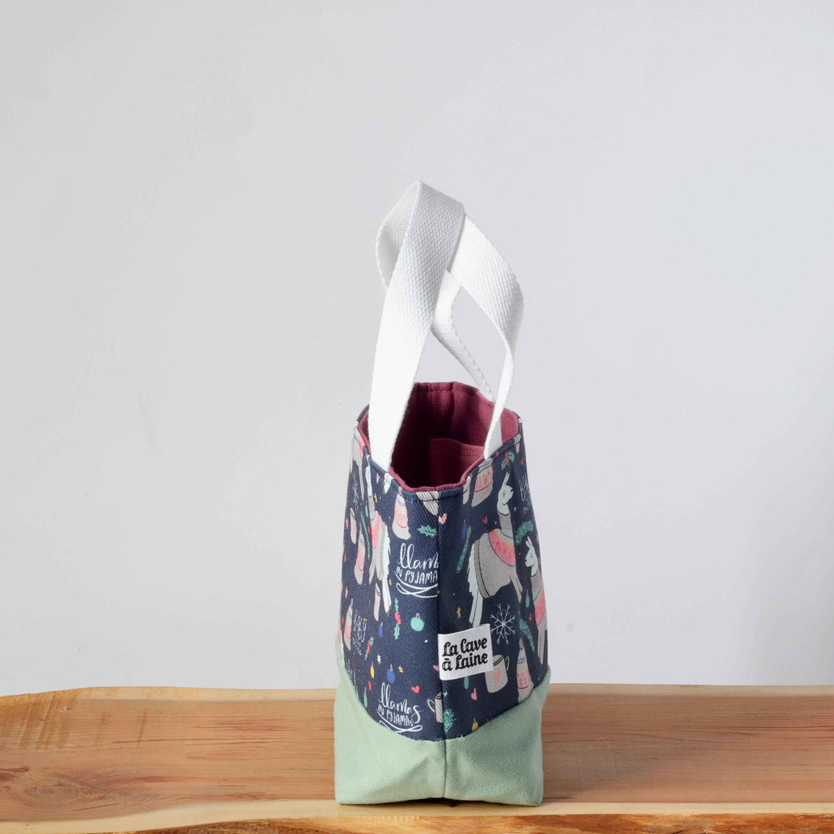 Llama Project Bag - Small-La Cave à Laine