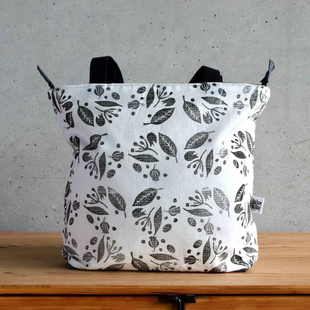 Linocut Project Bag - Long Handles XL - Black&White Flowers-La Cave à Laine