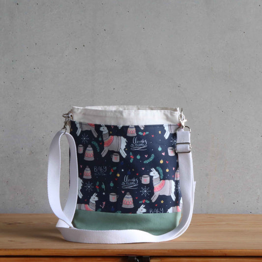Llama Project Bag - Crossbody, Green and White-La Cave à Laine
