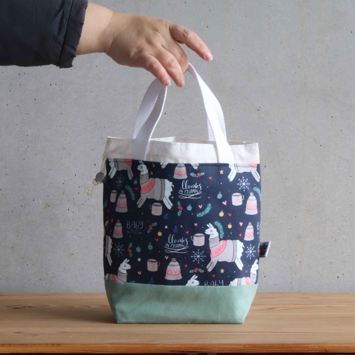 Llama Project Bag - Short Handles-La Cave à Laine