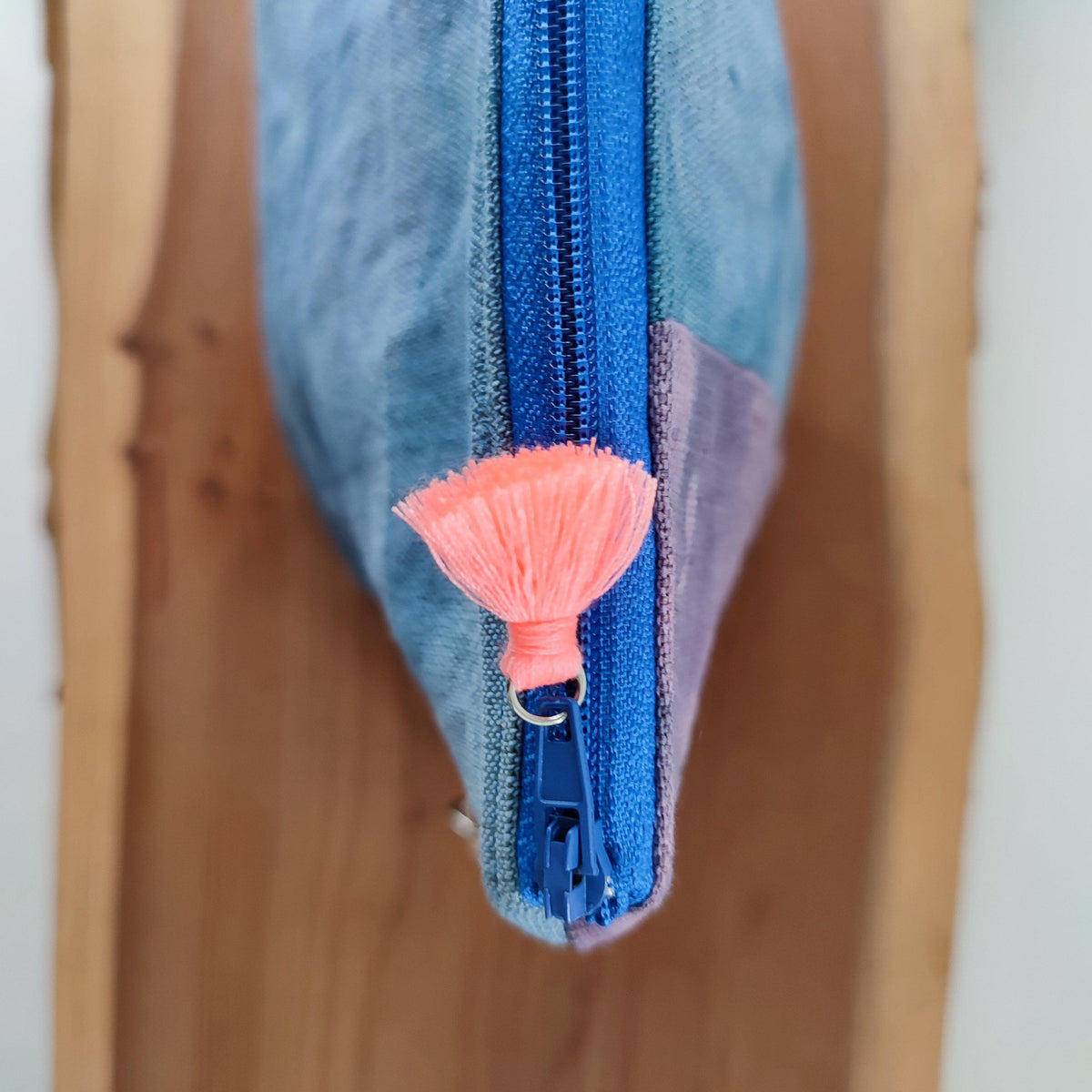 Handcrafted Canvas Bag - Linen Zipper - Viola e Blu-La Cave à Laine