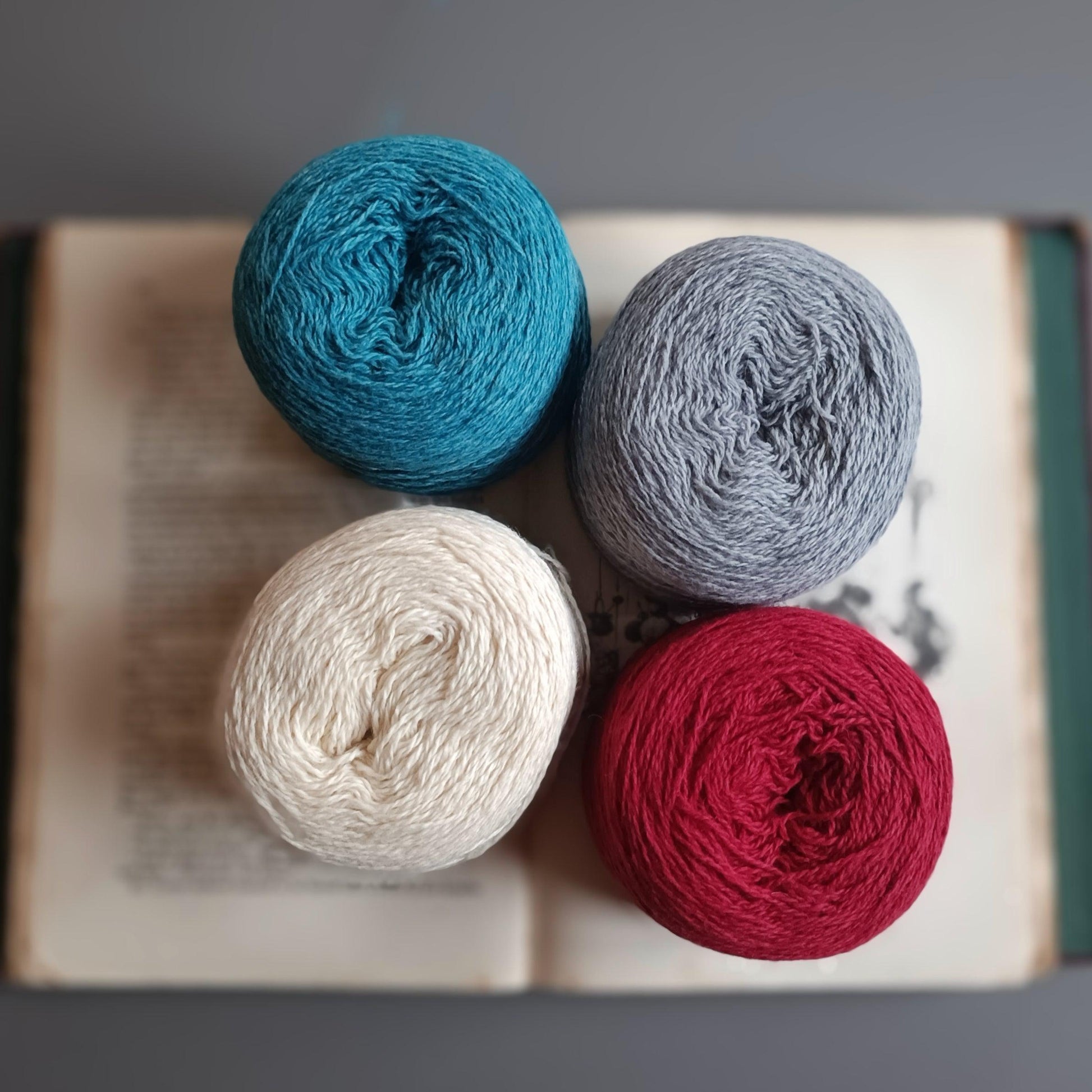 PRE-ORDER - My first time with Short Rows Knitting Kit - BASIC-La Cave à Laine