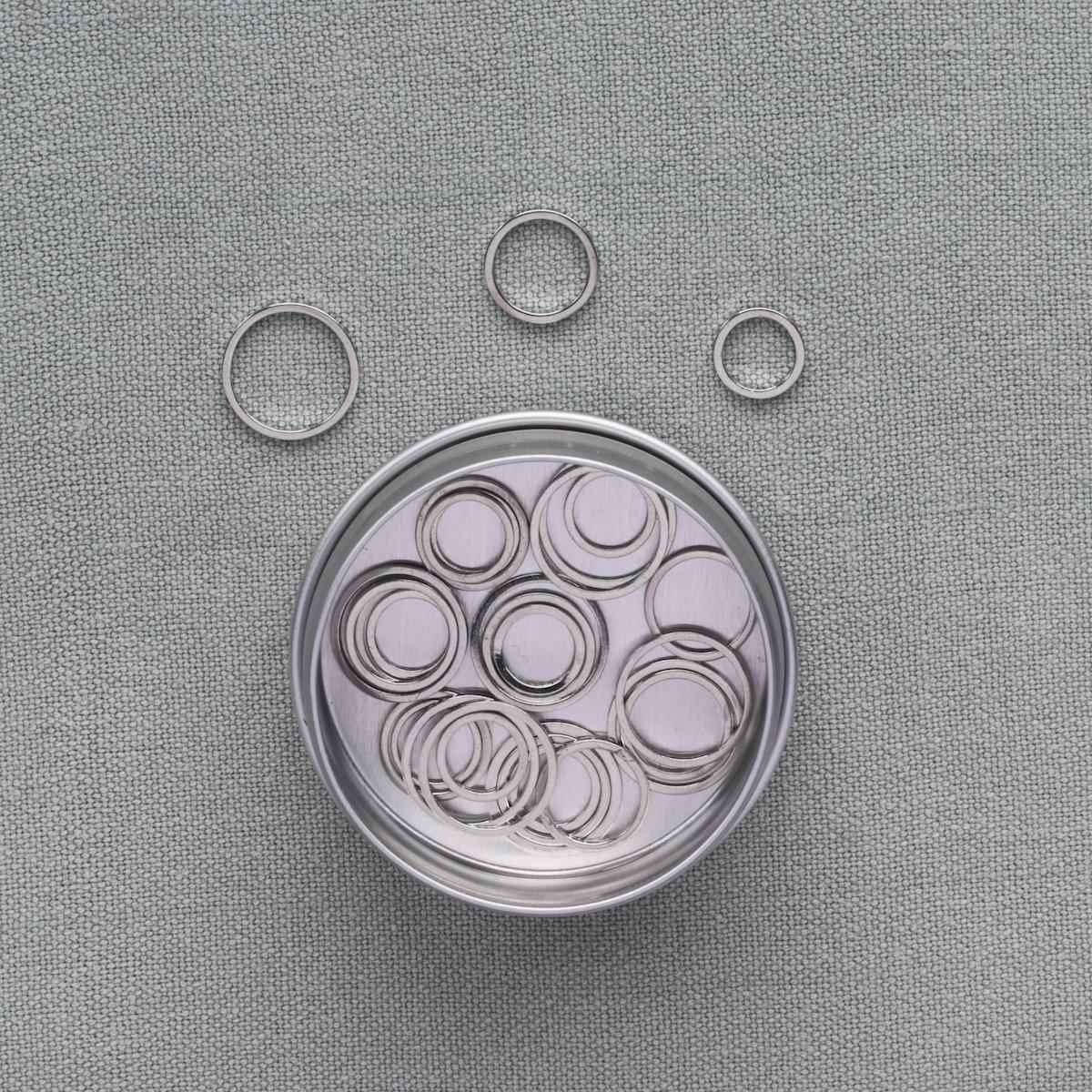 30 Stitch Markers - Circle Mix Silver-La Cave à Laine