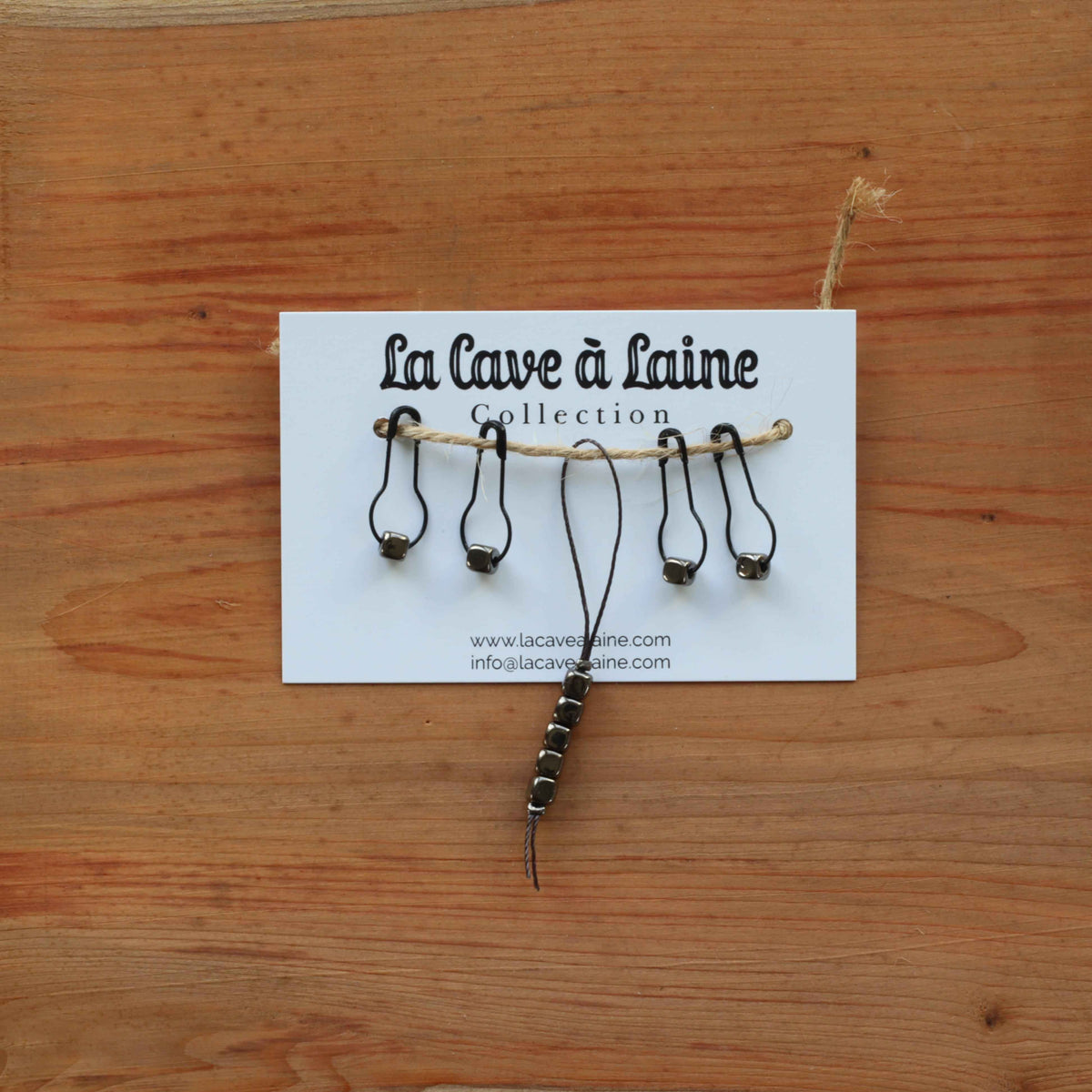 Stitch Markers - Metallic Cubes-La Cave à Laine