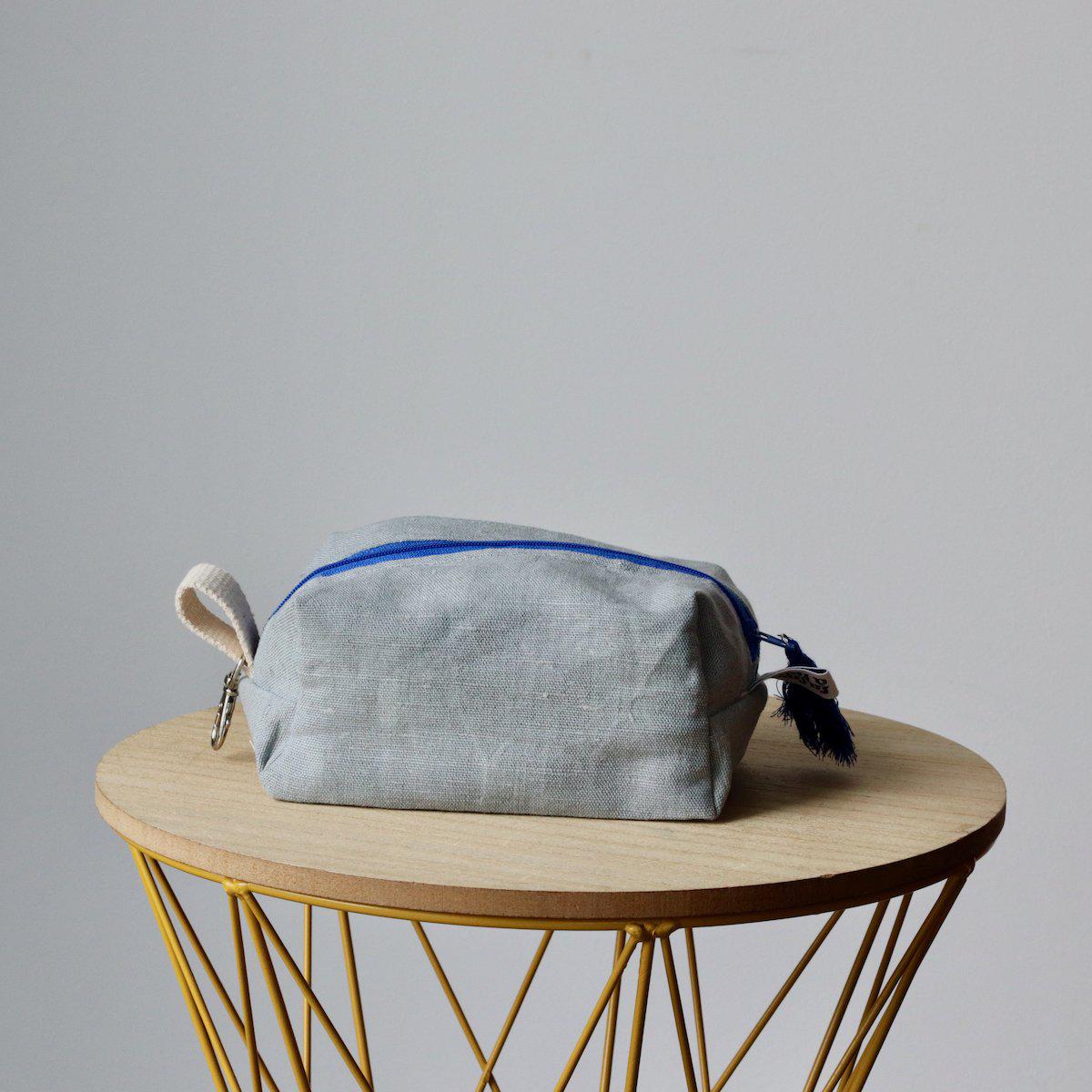 Deluxe Notion Kit - Hand Dyed, Blue Green-La Cave à Laine