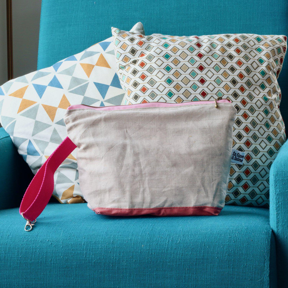 Project Bag Wristlet - Hand-dyed, Light Pink Zipper-La Cave à Laine