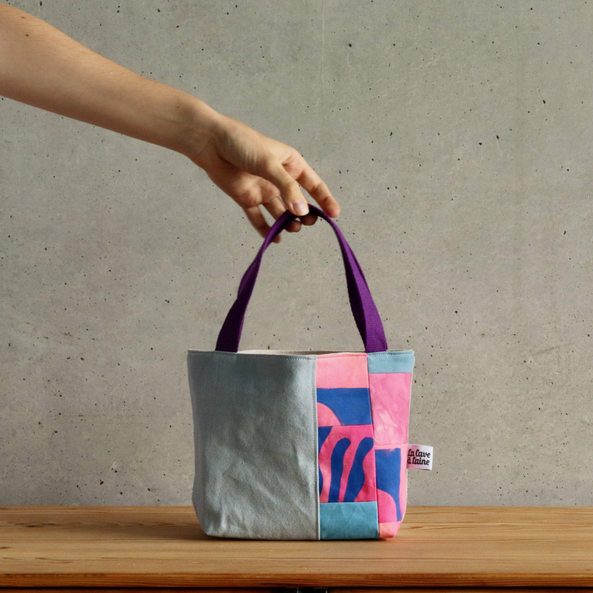 Handcrafted Canvas Bag - Hand-dyed and Patchwork Gioia - Pink and Corals-La Cave à Laine