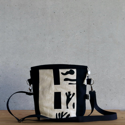 Black&White Super Gioia Crossbody Bag - Handcrafted Patchwork Bag-La Cave à Laine