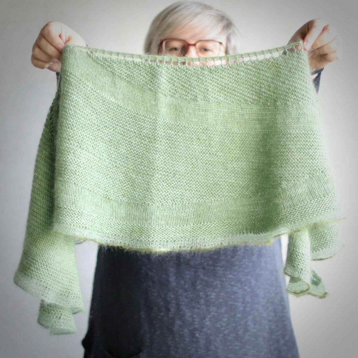 Snow Can Wait Shawl KIT - Pink & Blue-La Cave à Laine