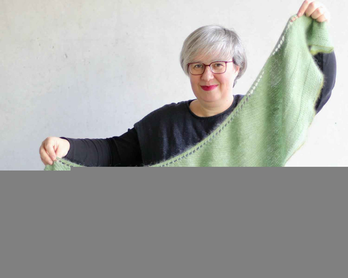 Snow Can Wait Shawl KIT - Eva-La Cave à Laine