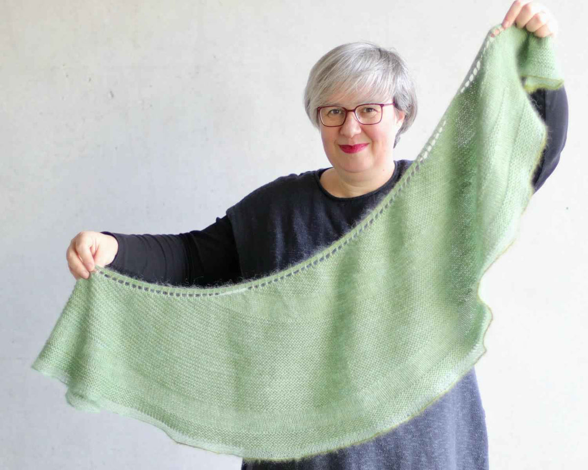 Snow Can Wait Shawl KIT - Chou Chou-La Cave à Laine
