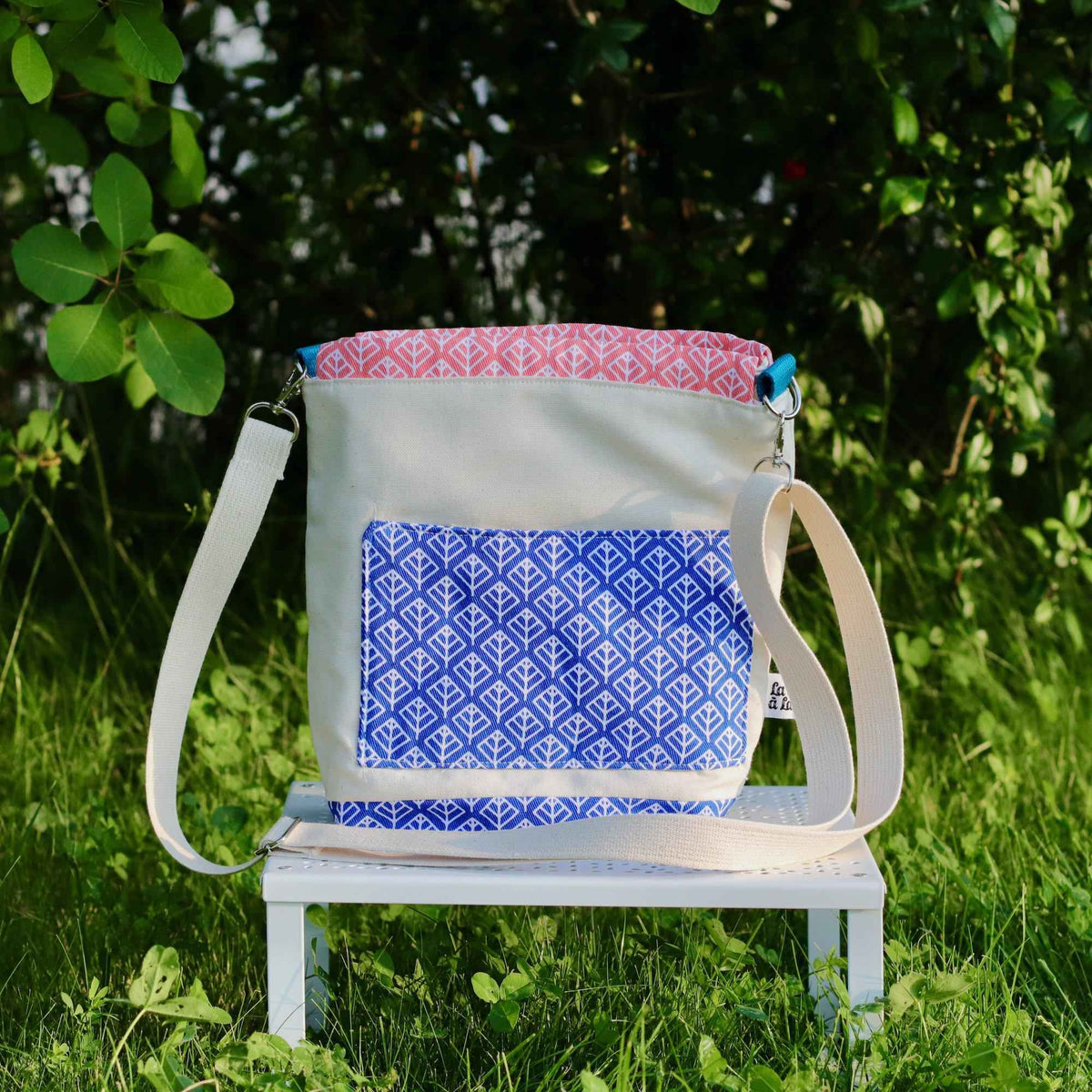 Estate Project Bag - Blue Losange - END OF COLLECTION-La Cave à Laine