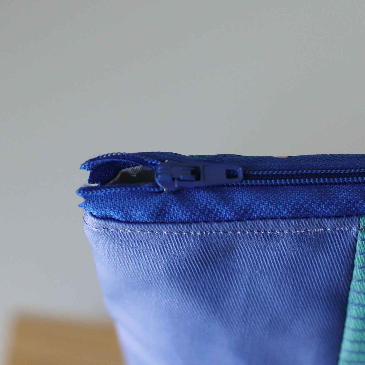 Extra-Large Zipper Pouch - Coated Cotton - END OF COLLECTION-La Cave à Laine