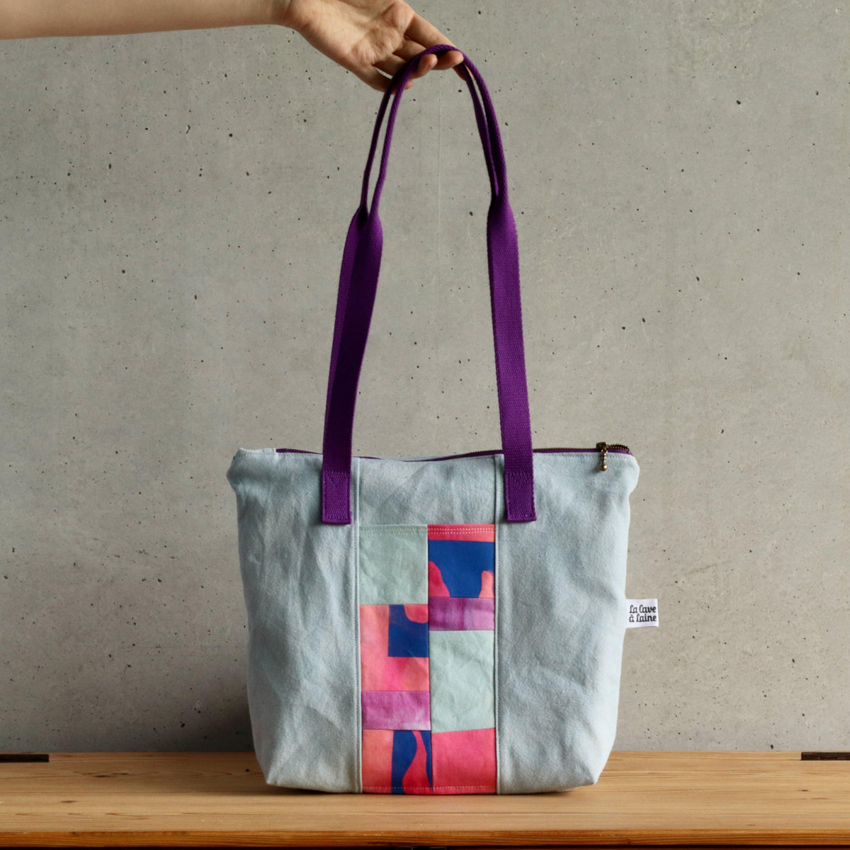 Patchwork Handcrafted Bag with Zipper - Purple Handles-La Cave à Laine